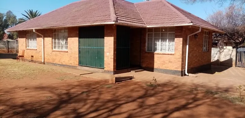 3 Bedroom House for sale in Stilfontein
