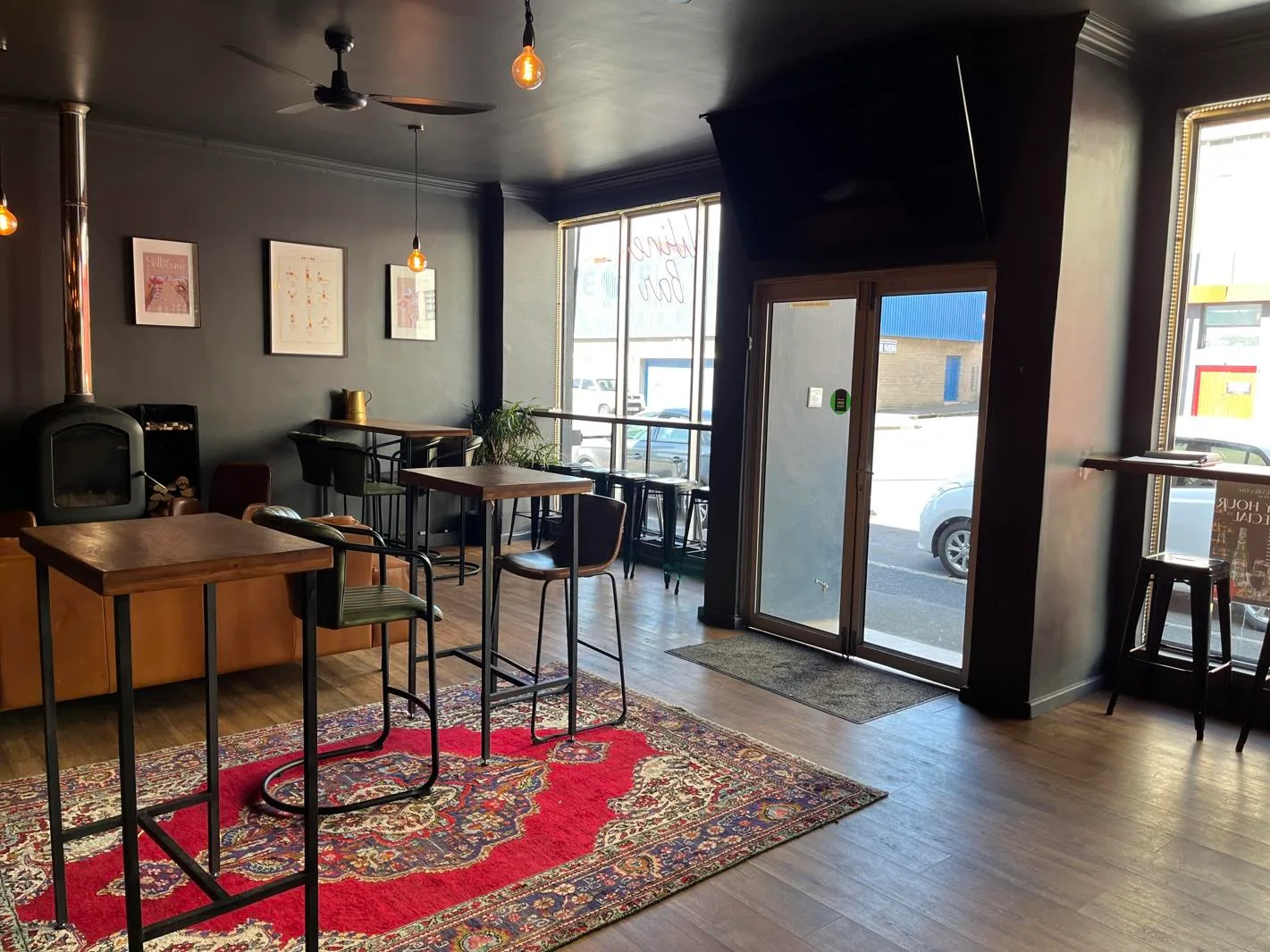 146 m² Commercial space in Woodstock