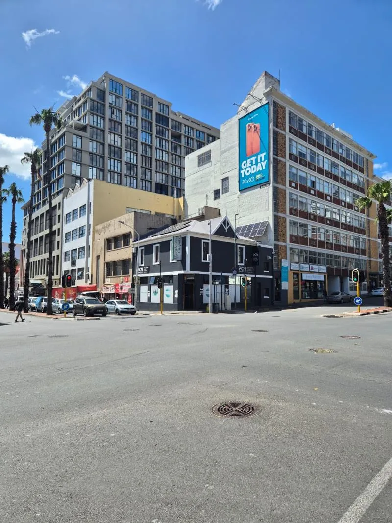 150 m² Commercial space in Gardens