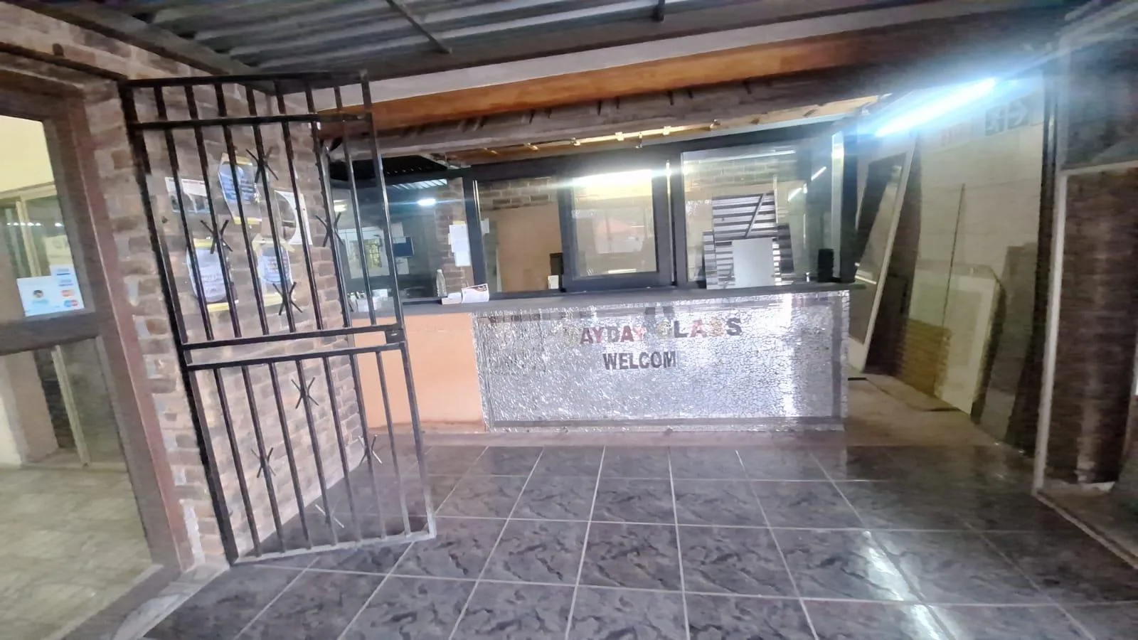960 m² Commercial space in Mayberry Park
