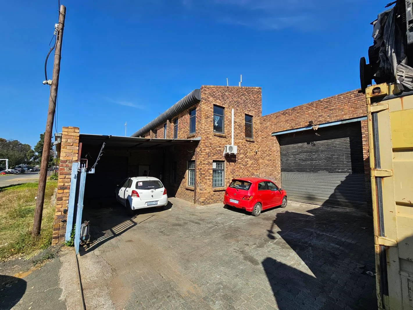 940 m² Industrial space in Alrode South