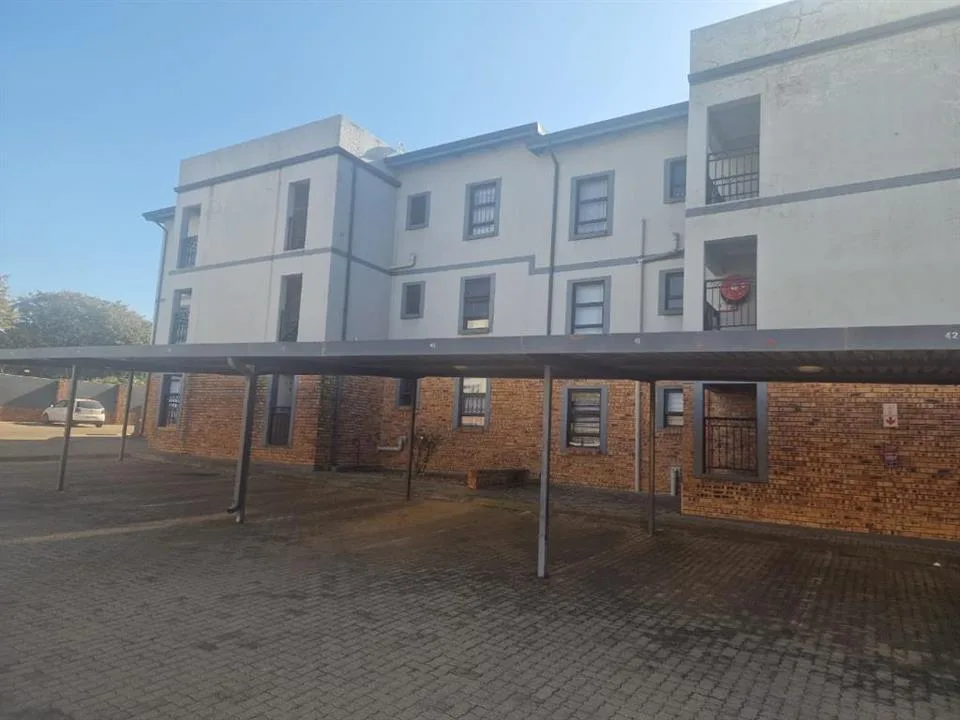 3 Bedroom Apartment / flat to rent in Fairleads