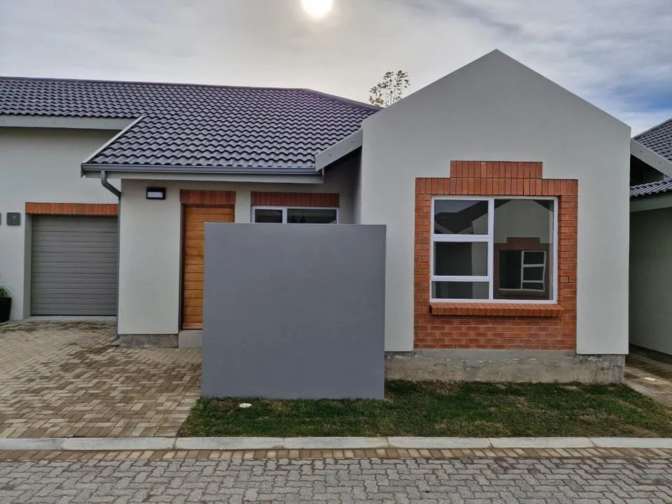 2 Bedroom Townhouse to rent in George Central