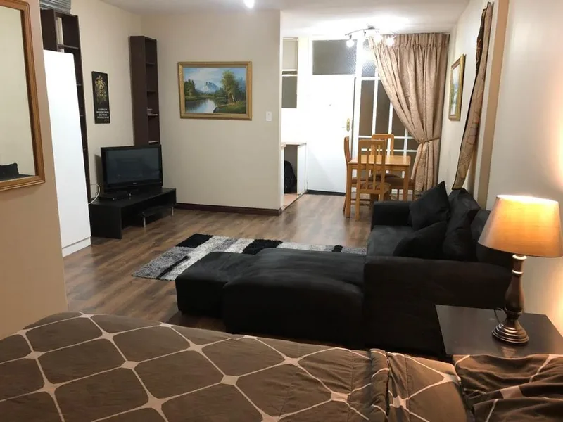 1 Bedroom Apartment / flat to rent in Illovo