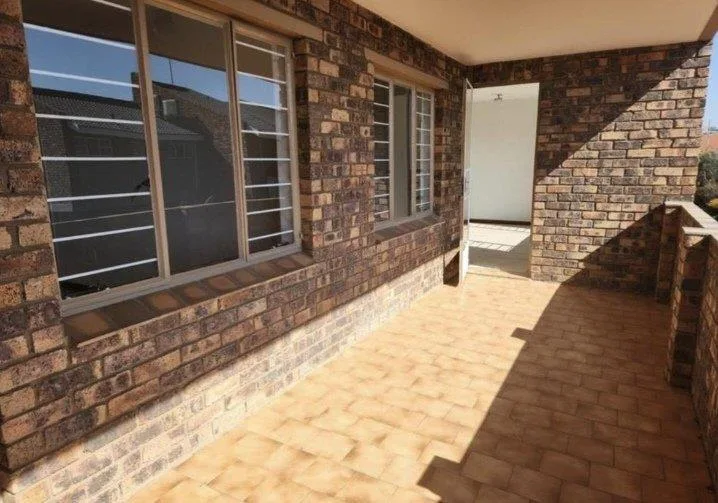 3 Bedroom Apartment in Fairland