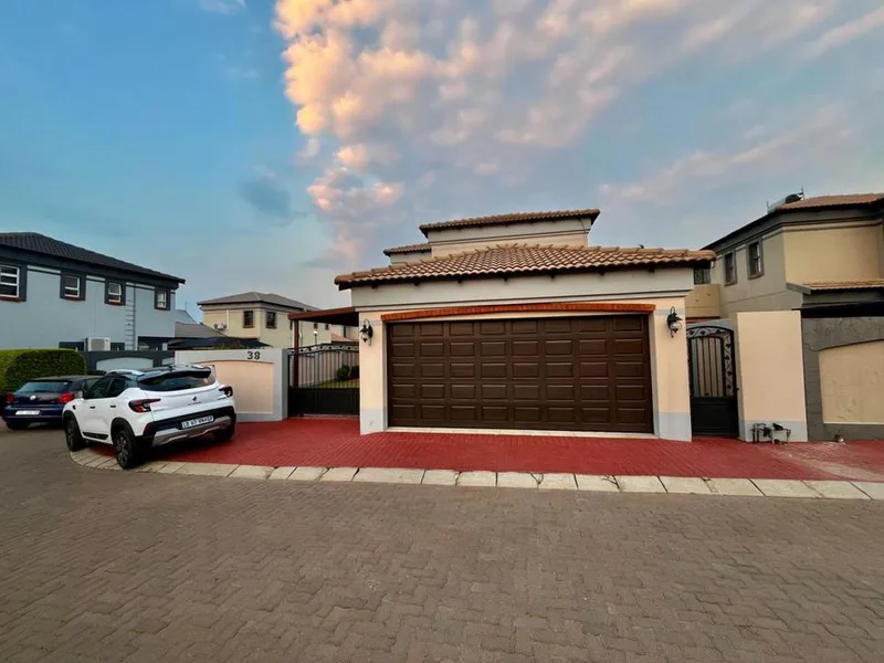 4 Bedroom House to rent in Montana