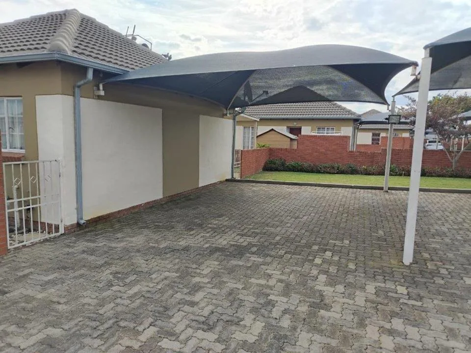 2 Bedroom House to rent in The Reeds