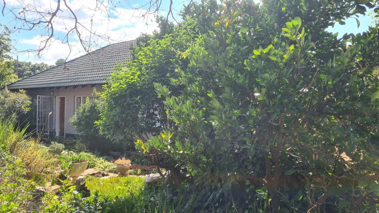 4 Bedroom House for sale in Stilfontein