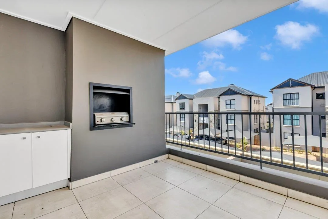 2 Bedroom Apartment / flat to rent in The Polofields