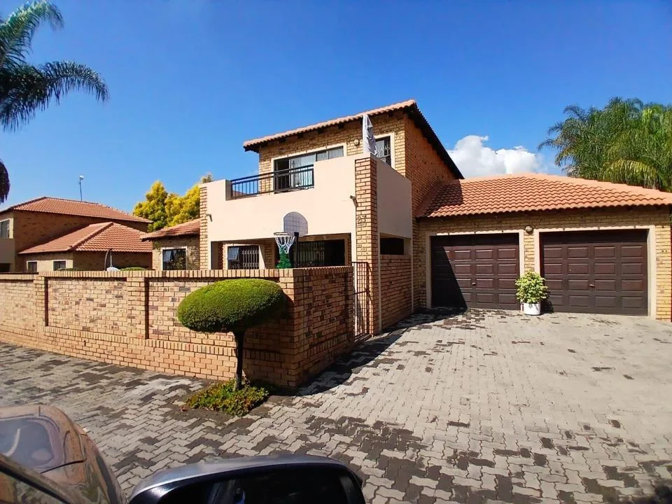 3 Bedroom House to rent in Silver Lakes