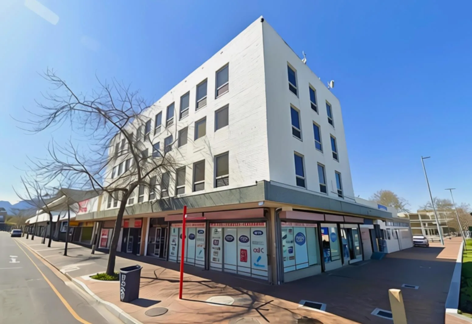 85 m² Commercial space in Somerset West Central