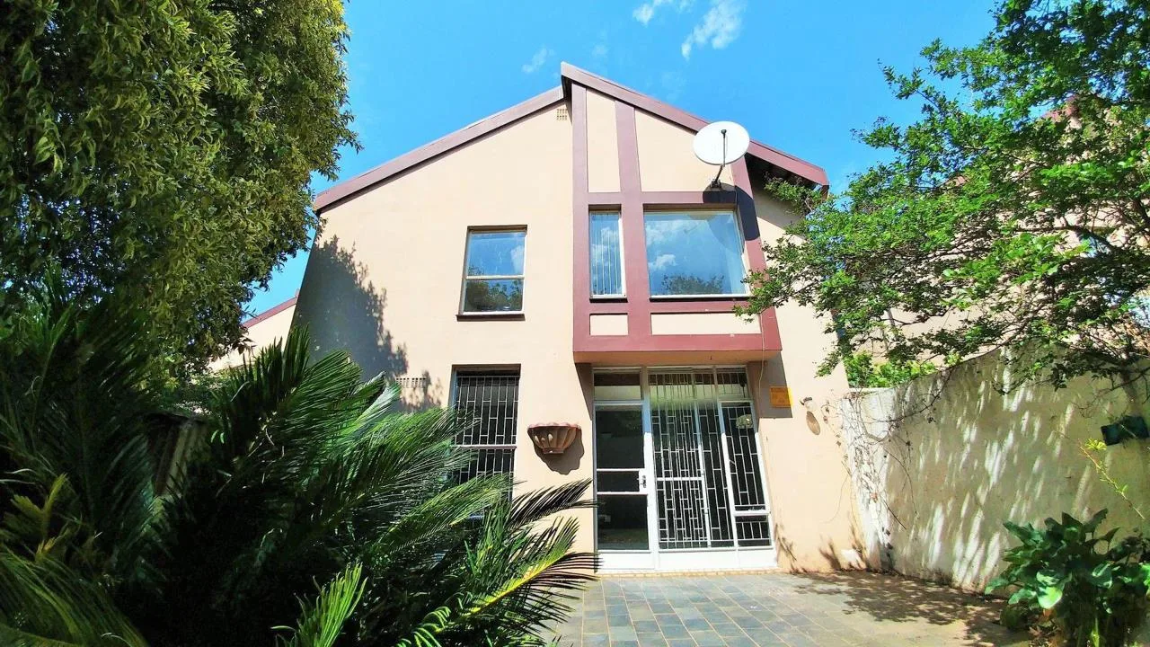 3 Bedroom Townhouse for sale in Potchefstroom Central