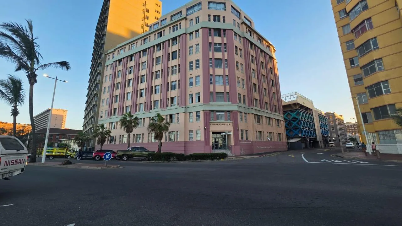 Apartment / flat to rent in South Beach