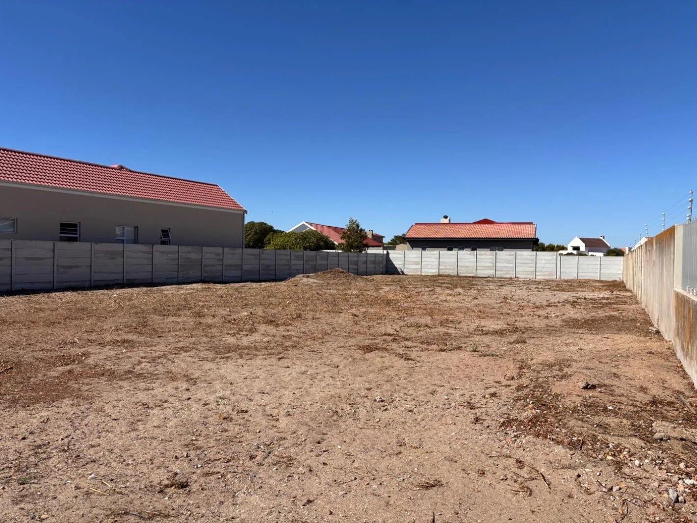 747 m² Land available in Port Owen