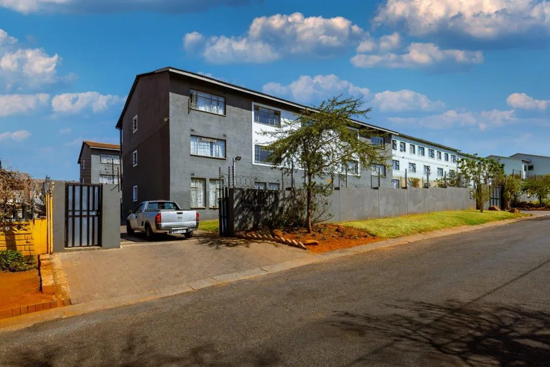 2 Bedroom Apartment / flat to rent in Windsor West