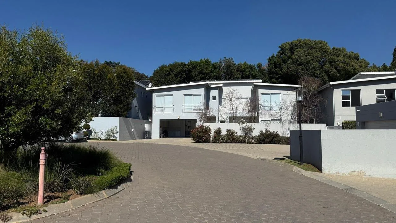 3 Bedroom House to rent in Bryanston