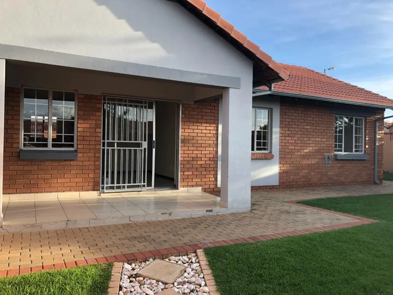 House to rent in Monavoni