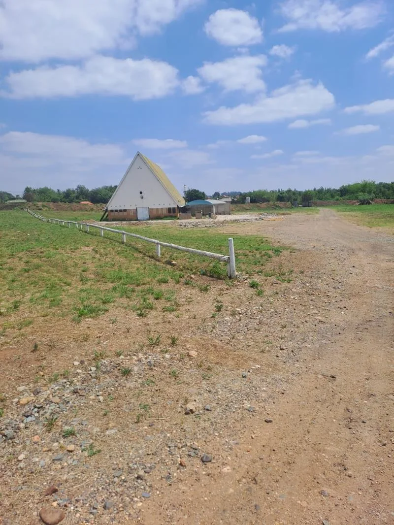 9.4 ha Farm in Risiville