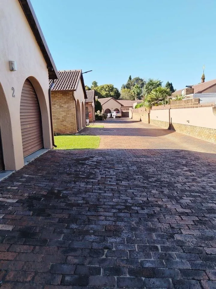 2 Bedroom Townhouse to rent in Birchleigh