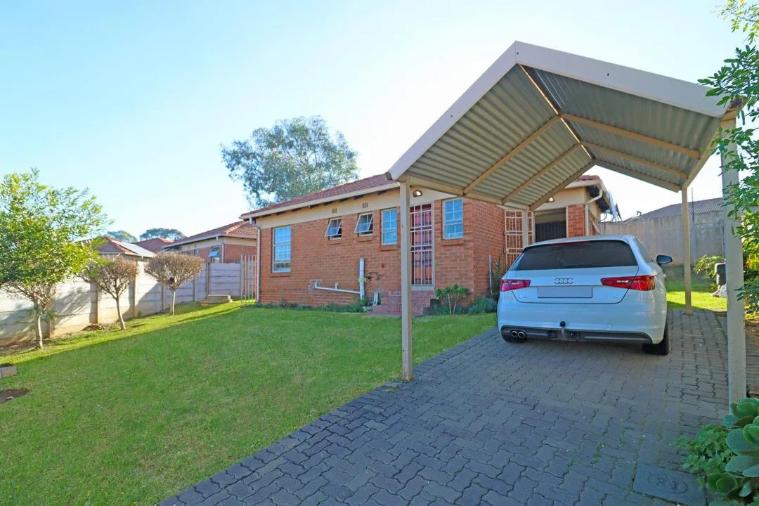 2 Bedroom House to rent in Thatch Hill Estate