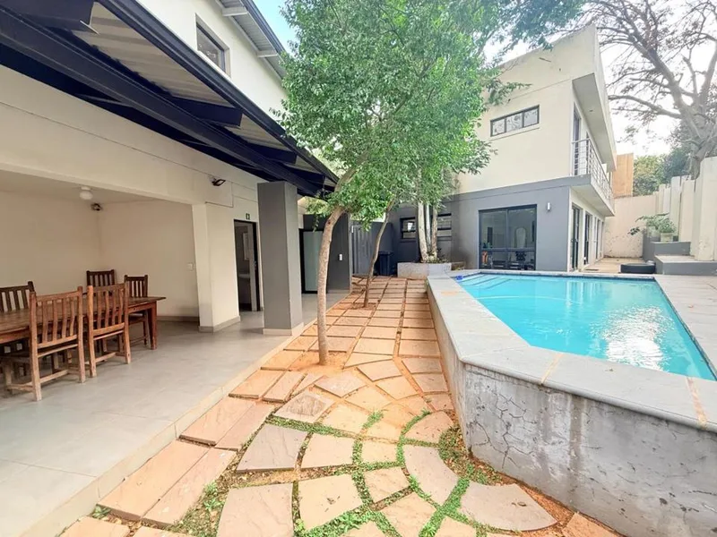 1 Bedroom Apartment / flat to rent in Bryanston