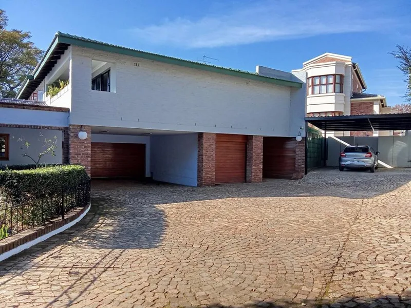 2 Bedroom Apartment / flat to rent in Bryanston