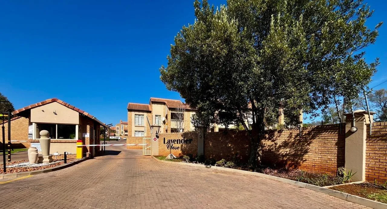 2 Bedroom Apartment / flat to rent in Olympus AH