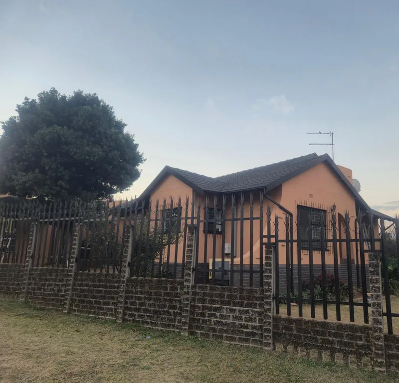 4 Bedroom House in Boksburg North