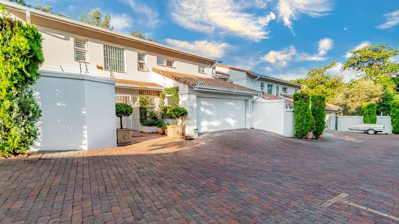 3 Bedroom Townhouse to rent in Victory Park