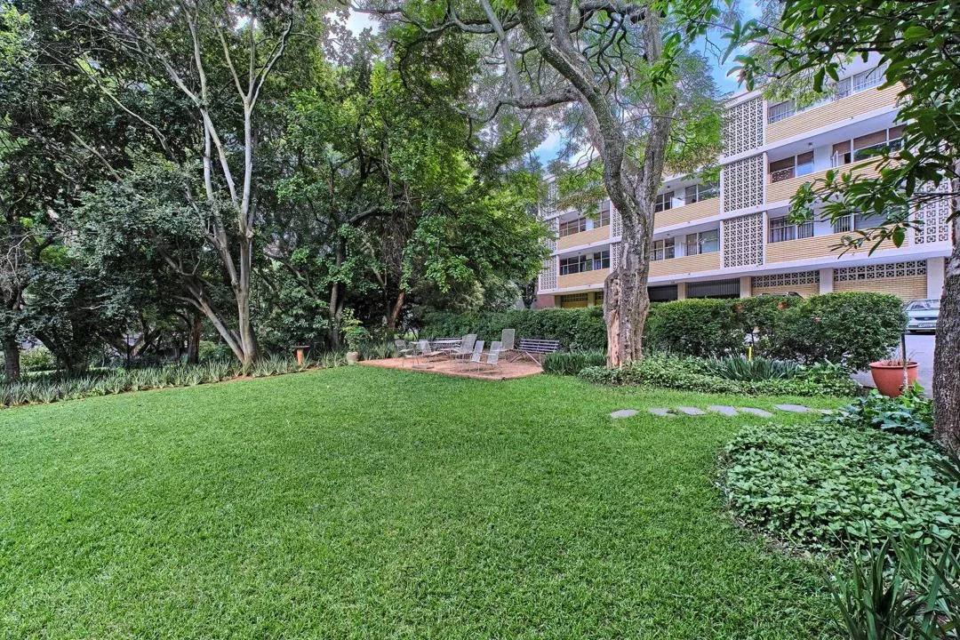 2 Bedroom Apartment / flat to rent in Houghton Estate