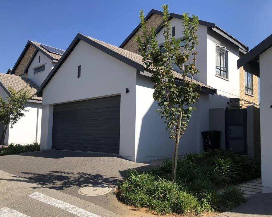 4 Bedroom Townhouse to rent in Broadacres