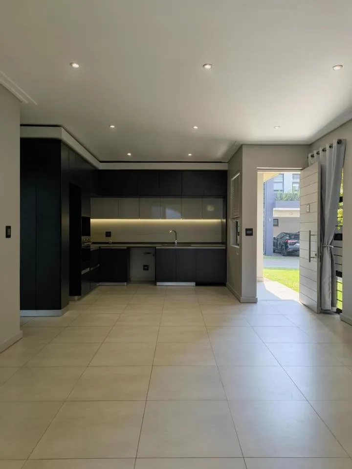 2 Bedroom Townhouse to rent in Menlo Park
