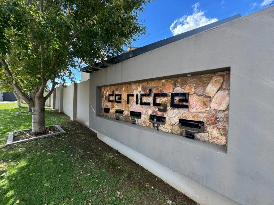 3 Bedroom House for sale in Tuscany Ridge