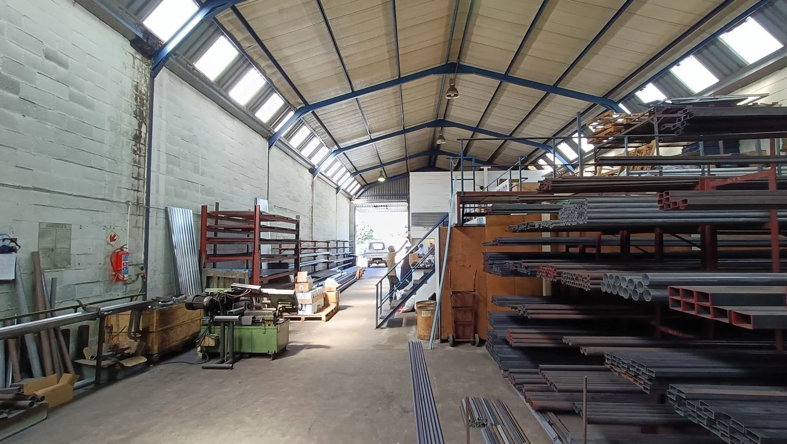 450 m² Industrial space in Montague Gardens