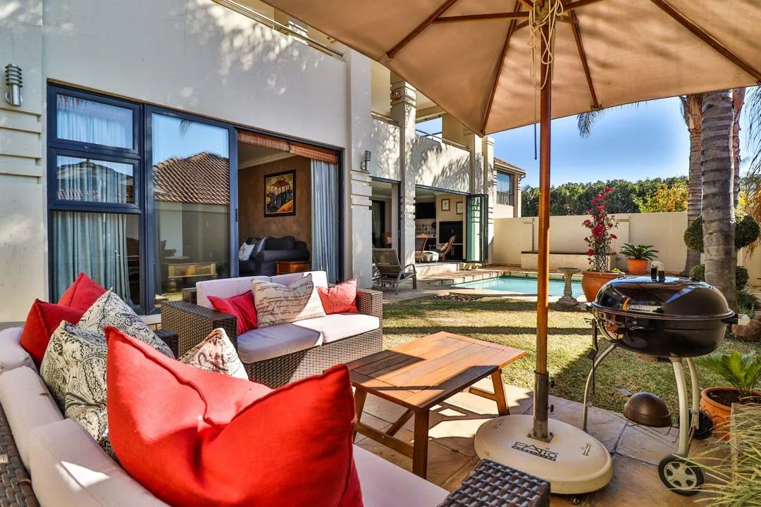4 Bedroom House for sale in Pecanwood Estate