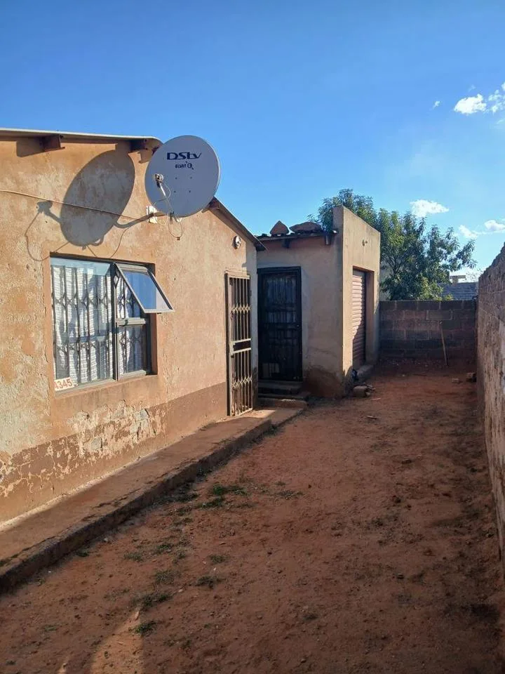 2 Bedroom House for sale in Orange Farm