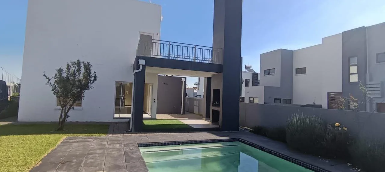4 Bedroom House to rent in Noordwyk