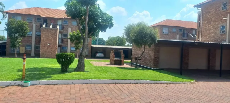 2 Bedroom Apartment / flat to rent in Montana