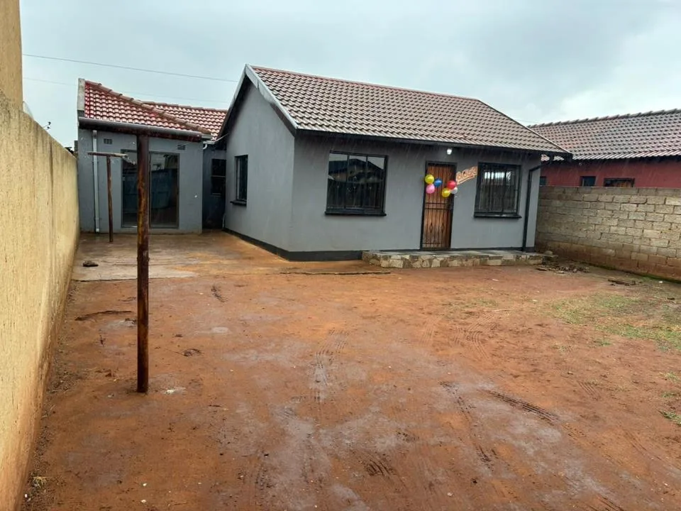 House to rent in Protea Glen