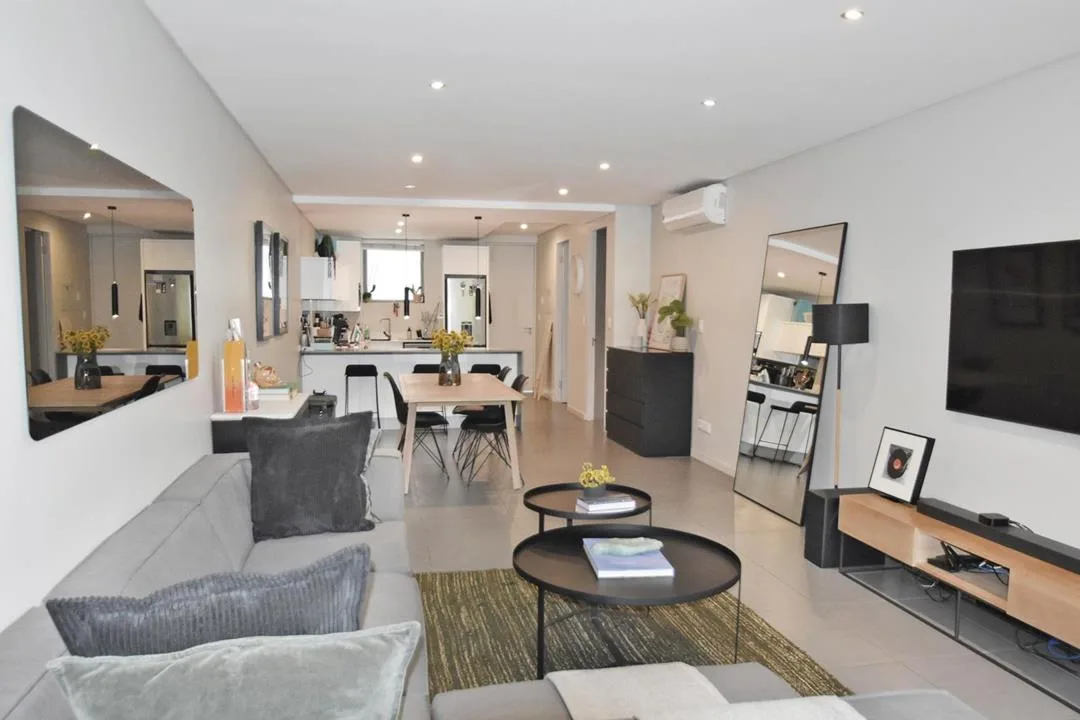 2 Bedroom Apartment / flat to rent in Illovo