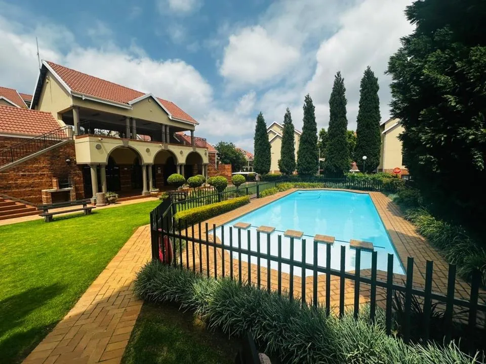 1 Bedroom Apartment / flat to rent in Bryanston West
