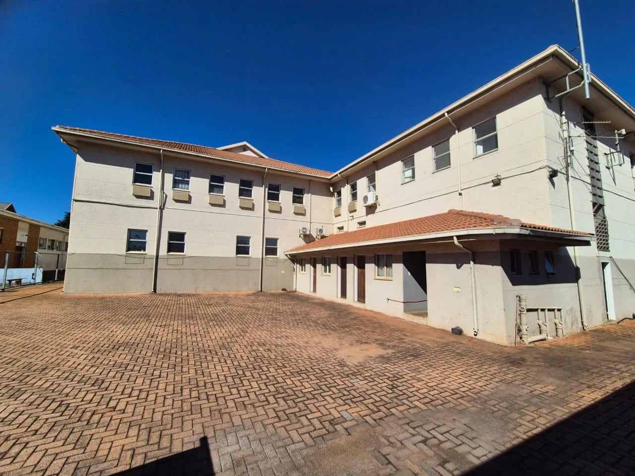 3 200 m² Office Space in Kempton Park Central