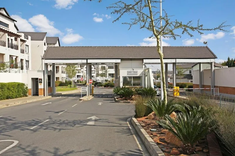 2 Bedroom Apartment / flat to rent in Fourways