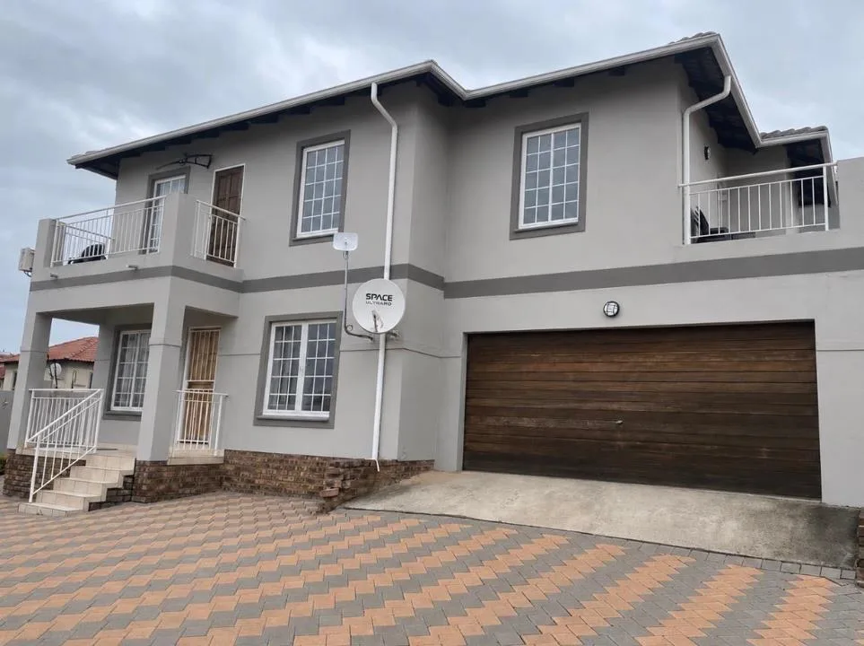 4 Bedroom House to rent in Blue Hills
