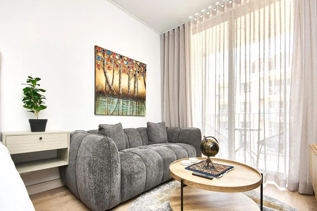 0.5 Bedroom Apartment / flat to rent in Rosebank