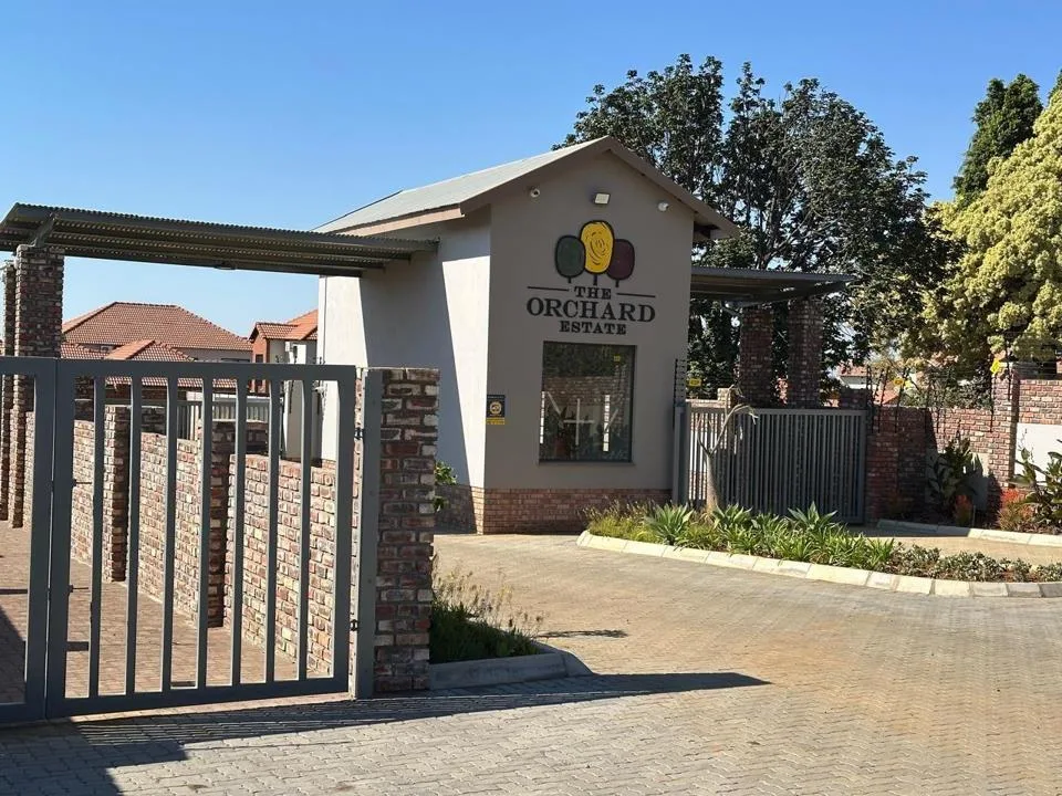 3 Bedroom Apartment / flat for sale in Waterval East