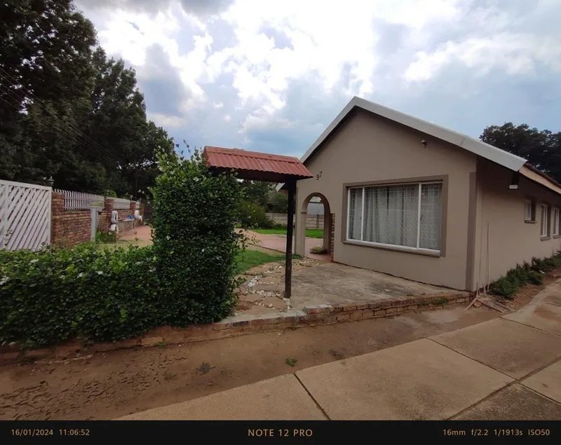 4 Bedroom House to rent in Bester
