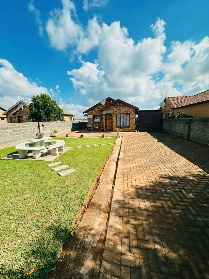 3 Bedroom House to rent in Protea Glen