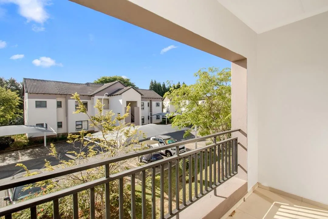 2 Bedroom Apartment / flat to rent in Fourways