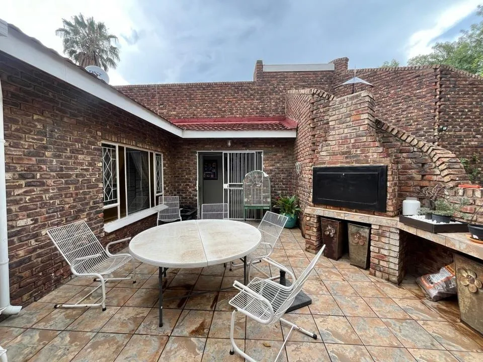 3 Bedroom House for sale in Lichtenburg